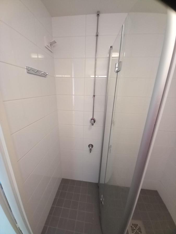 Puotilan Rose Apartment Helsinki Ngoại thất bức ảnh