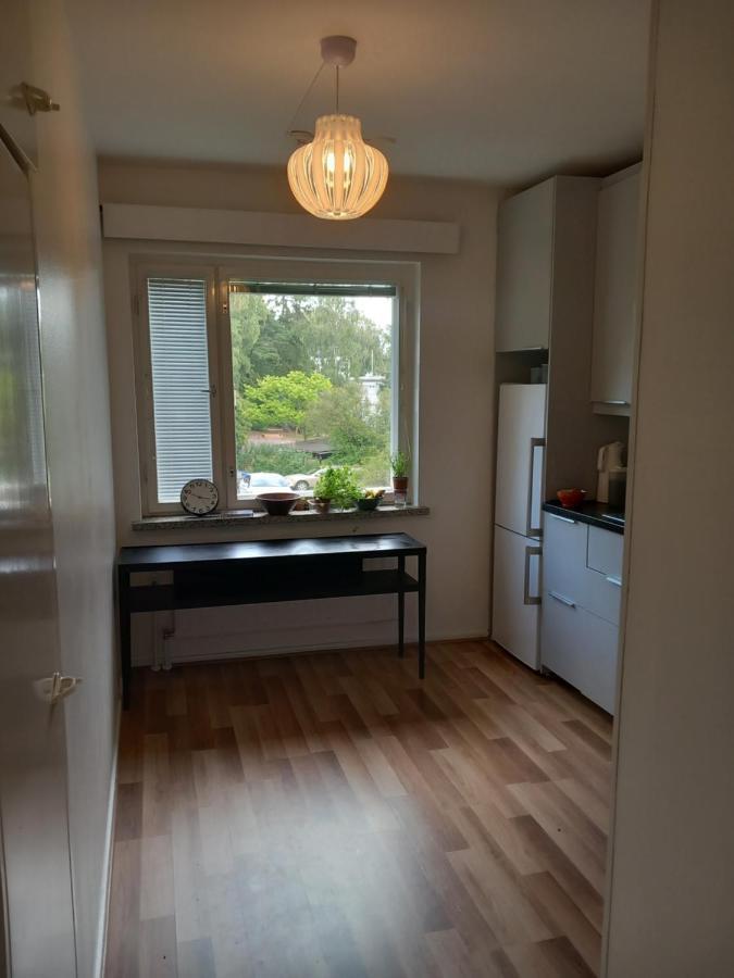 Puotilan Rose Apartment Helsinki Ngoại thất bức ảnh