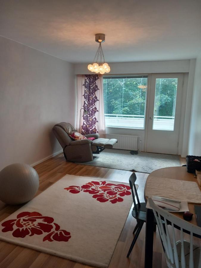 Puotilan Rose Apartment Helsinki Ngoại thất bức ảnh